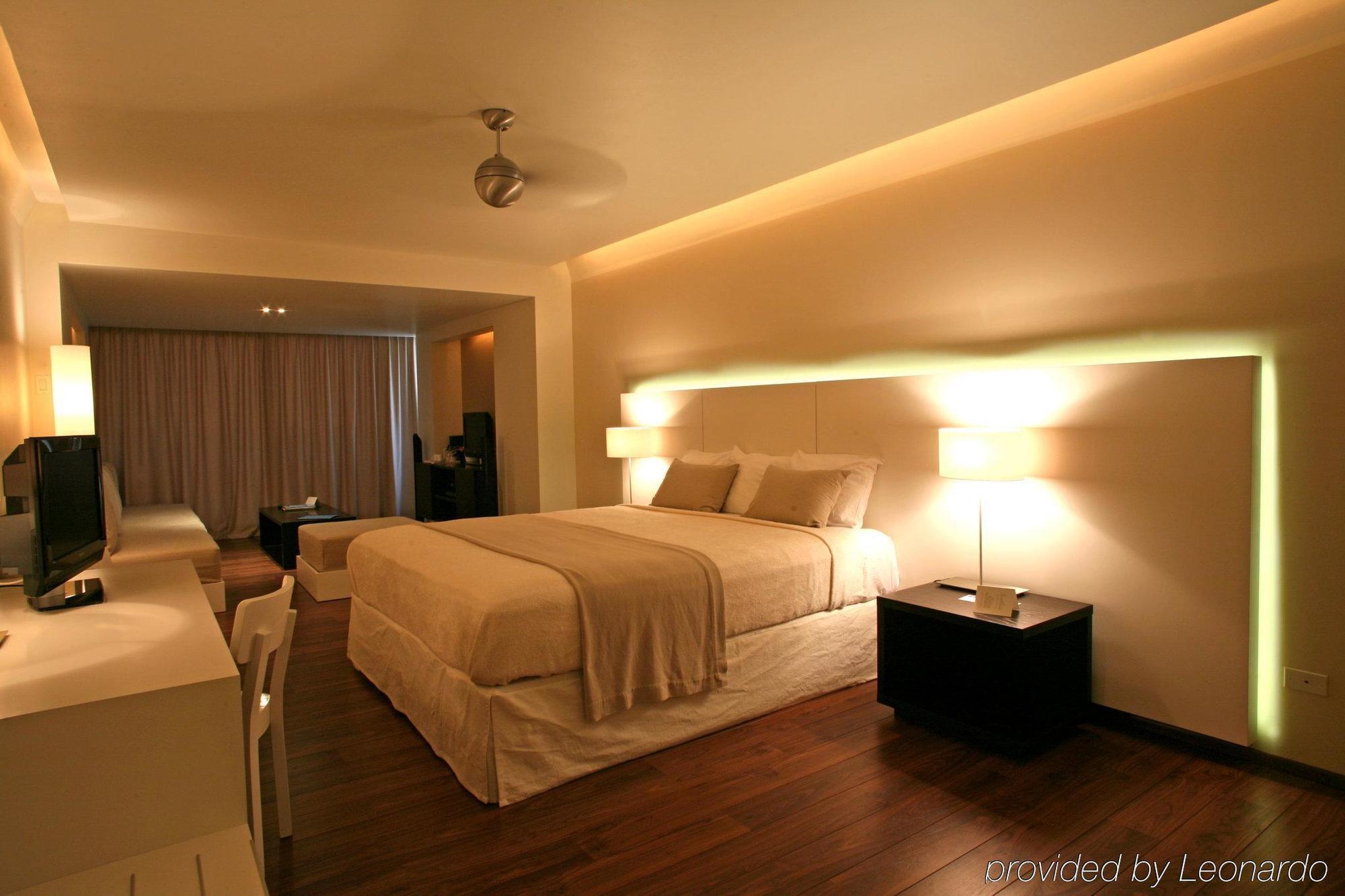 Holland House Beach Hotel 필립스버그 외부 사진